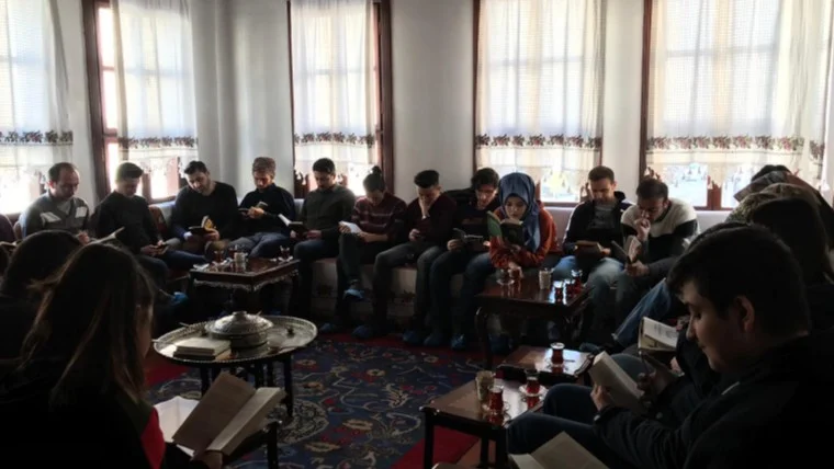 Kitap Sizden, Çay Bizden