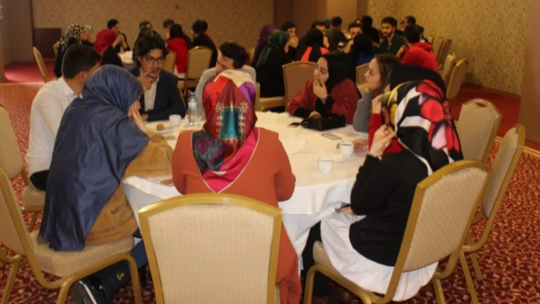 Gençler Yarınlarını Tartıştı