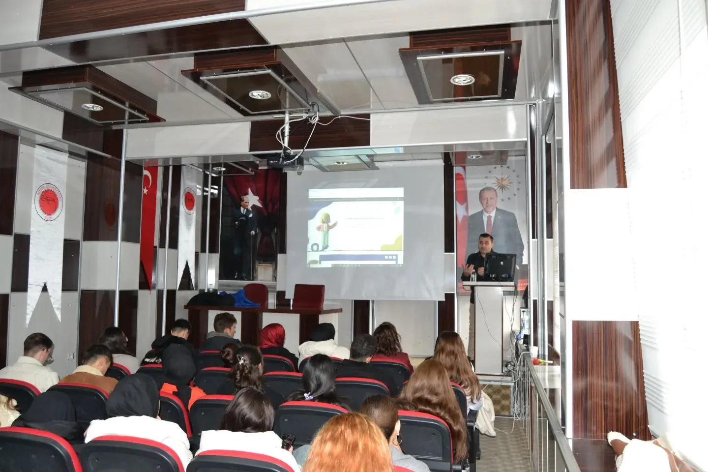 Bozok Üniversitesi Yozgat Meslek Yüksekokulu ile Avrupa Fırsatları Toplantısı